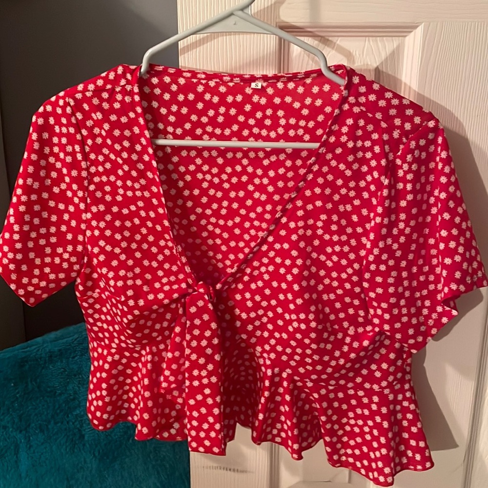 Thin summer tied top